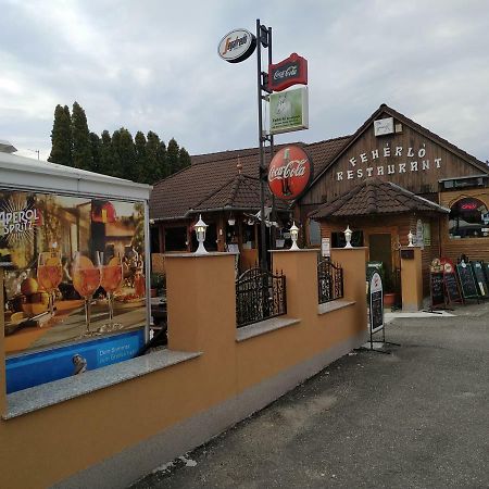 Feherlo Vendeghaz & Restaurant Бюк Экстерьер фото